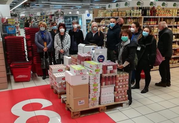 Mille chili di bontà. La Sezione Soci Coop Centro Italia con le organizzazioni di cura ed empatia