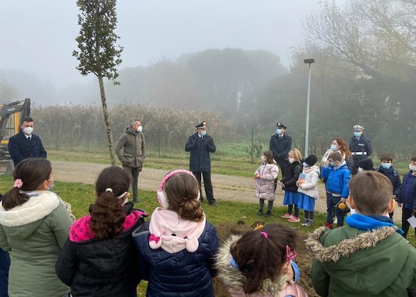 Festa dell'Albero, la speranza mette radici. A dimora altre due piante