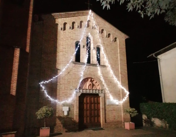 Luci e simboli per accendere Allerona Scalo. "Così si prova a resistere e rinascere"