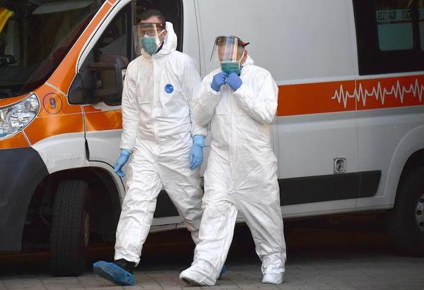 Trovata morta in casa una 78enne positiva al Covid come il marito
