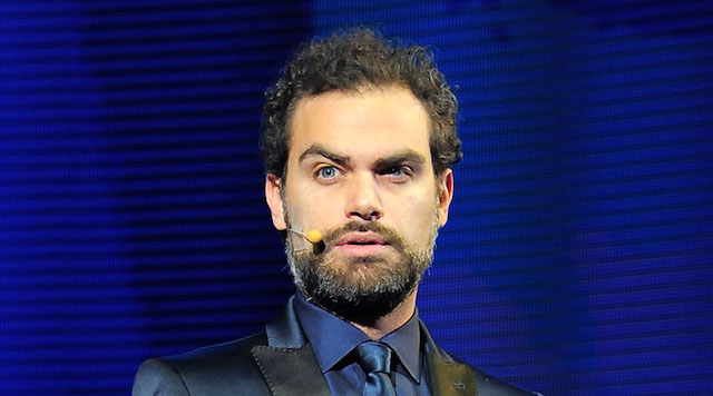 "Dal vivo", lo show di Andrea Perroni al Teatro Boni