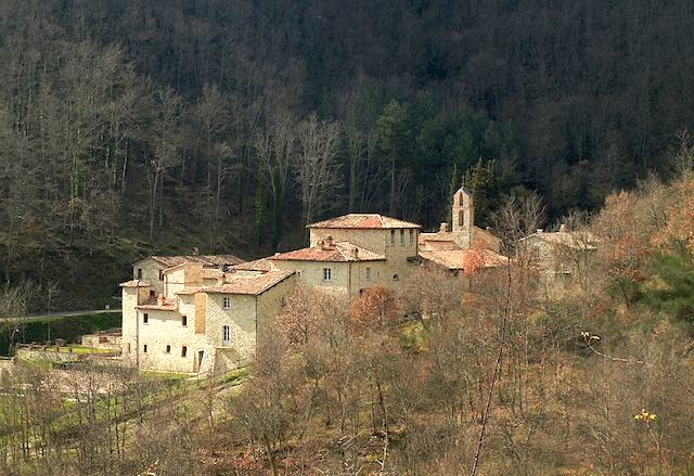 "Allerona Petit Tour" al via con l'Anello delle Tre Regioni. Nove escursioni, tra boschi e storie