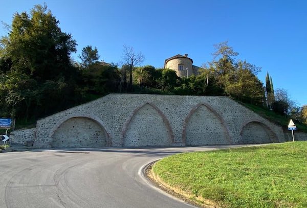 Dopo circa due mesi di lavoro è terminato il restauro degli Arconi
