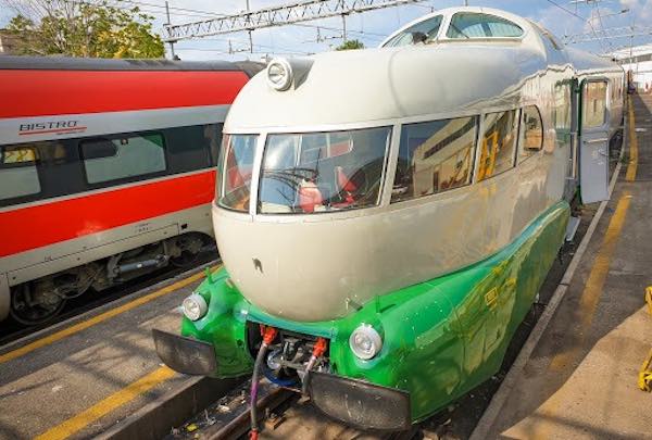 Coronavirus, rinviato il viaggio inaugurale dell'elettrotreno Arlecchino
