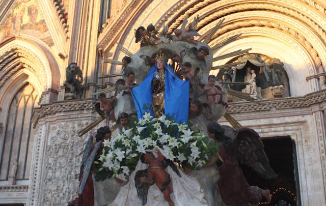 Orvieto onora la solennità di Maria Assunta in Cielo. Buon Ferragosto