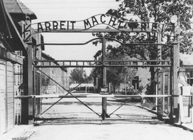 27 gennaio, Giorno della Memoria: in ricordo della Shoa e di chi ha salvato e protetto i perseguitati