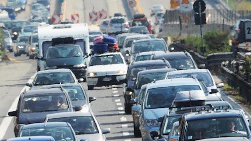 A1, code tra Valdichiana e Fabro in direzione Roma