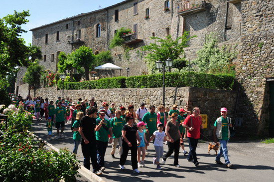 In 200 a "PasseggiAVIS", tradizionale passeggiata promossa dalla sezione AVIS di Allerona