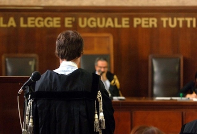 Avvocati e commercialisti, la Regione si impegna a finanziare la Cigd