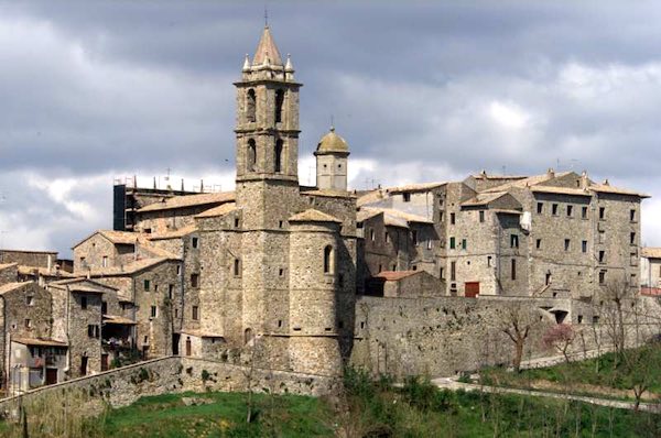 Dedicata all'architetto Ippolito Scalza la piazza adiacente alla Chiesa di San Nicolò