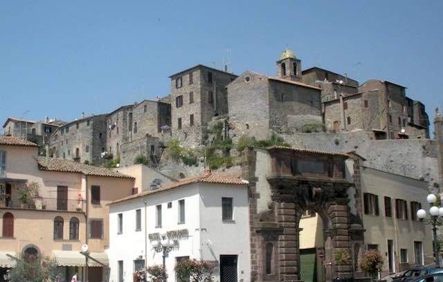 Cultura, pittura e vino nella cornice di Villa Gualterio