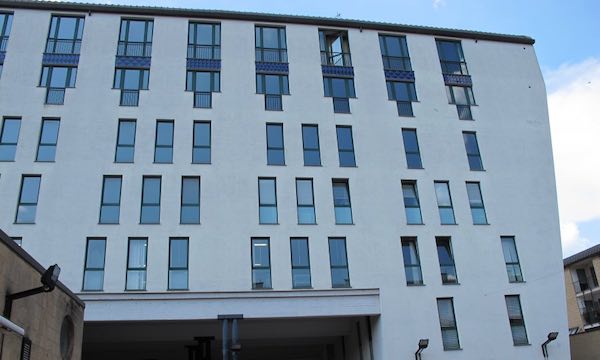 Emergenza sanitaria, dipendenza tecnologica e mancanza di relazione umana