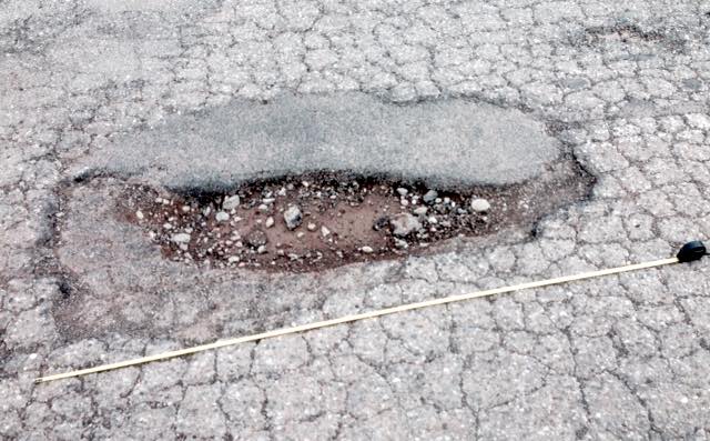 Tarda il rifacimento del manto sulla Strada Bagnorese. Olimpieri: "Germani come Pinocchio"