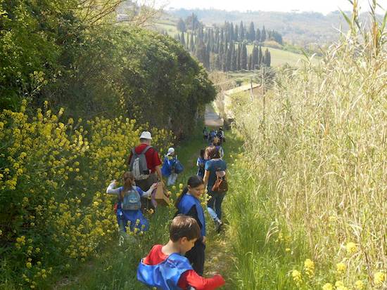 "Dalla scuola al bosco". Il progetto del Cai restituisce a Orvieto sentieri naturalistici da scoprire