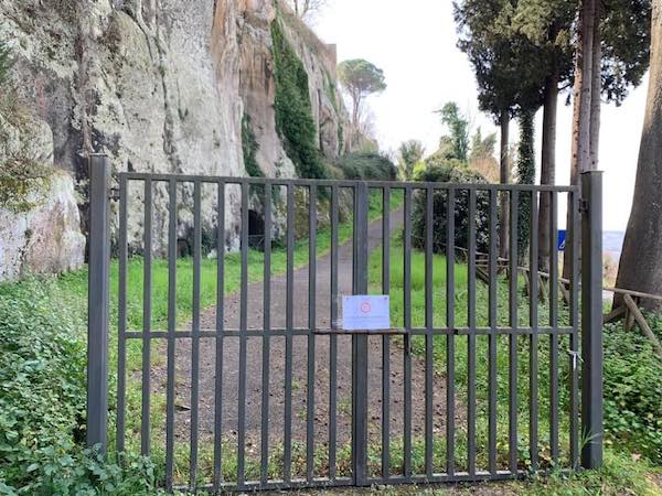 Chiuso l'Anello della Rupe e i giardini pubblici