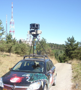 Una Google Car Street View sul Monte Peglia. L'occhio del web ancora in zona