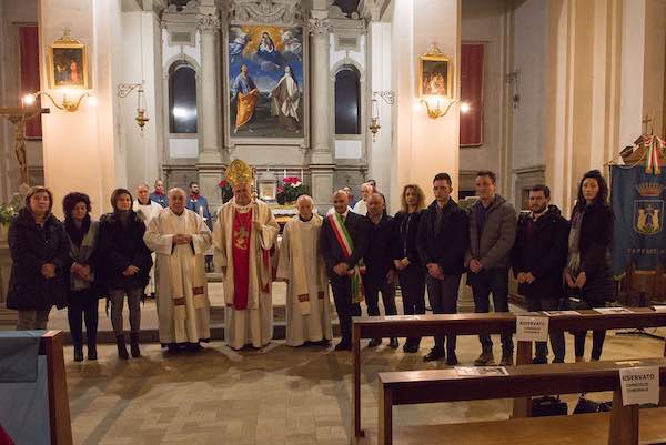 Dopo oltre 400 anni, Caprarola saluta i Padri Carmelitani di Santa Teresa