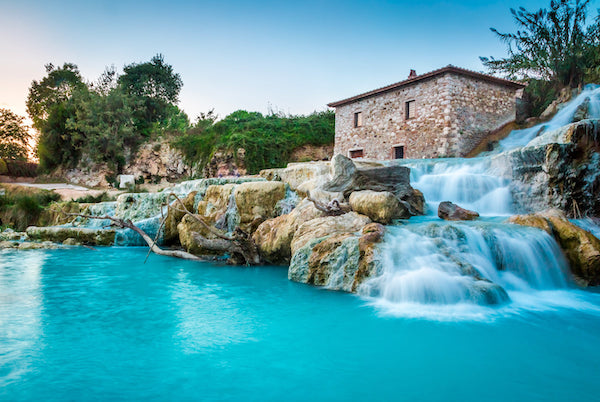 Cascate del Mulino, attivato il servizio navetta. I sindaci chiedono di eliminare le percentuali