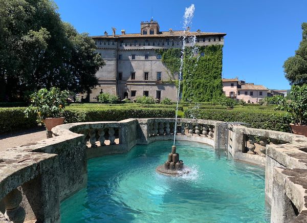 Storia di feudi e potere al Castello Ruspoli. Itinerario Farnesiano nel borgo medievale