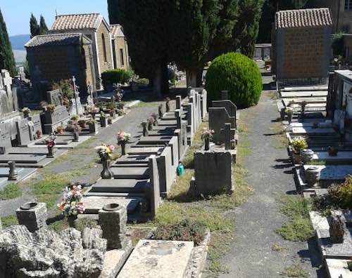 Più decoro e pulizia per i cimiteri, interpellanza urgente di "Identità e Territorio"