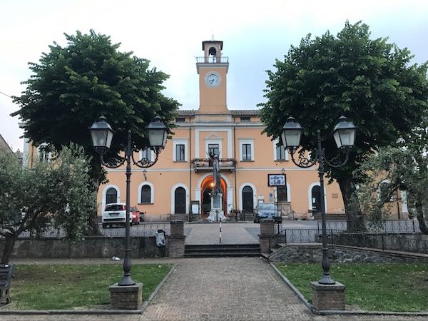 A Castel Viscardo alimentari chiusi, cittadini autorizzati a spostarsi