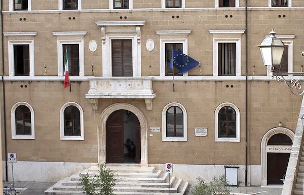 Coronavirus, nuovo caso a Pitigliano. "L'invito a tutti è quello di restare a casa"