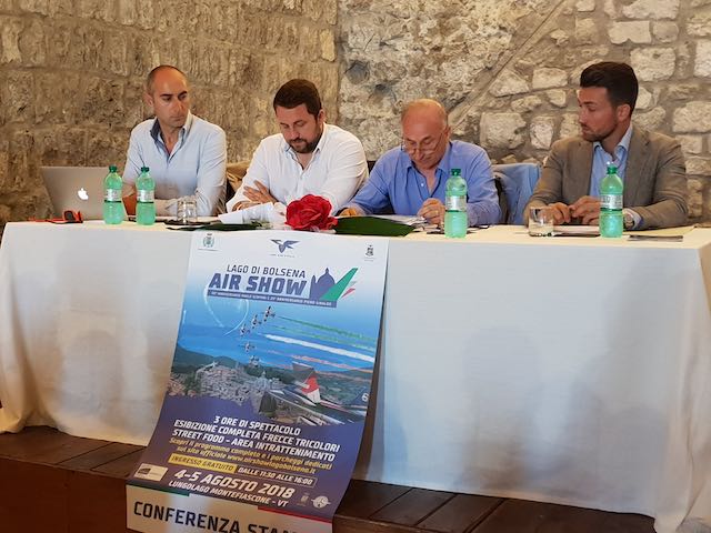 "Air Show Lago di Bolsena", tre ore di spettacolo con le Frecce Tricolori