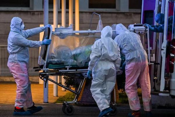 "Un anno di emergenza Coronavirus. Alla memoria dei medici caduti e al personale sanitario in attività"