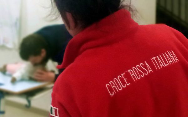 "Soldi per comprare un'ambulanza per la Croce Rossa". Il Comitato di Orvieto mette in guardia: "È una truffa"