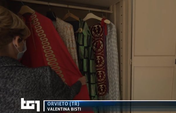 Il Corteo Storico sul Tg1. Visite ai costumi per le Giornate FAI d'Autunno