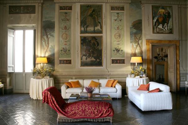 Boom di presenze a Palazzo Cozza Caposavi. Si lavora a un progetto più ampio