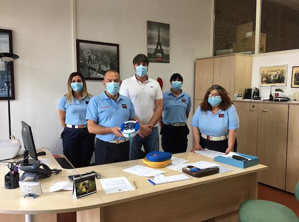 Defibrillatore e termoscanner in dotazione alla Polizia Municipale