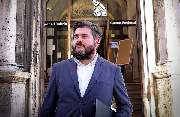 De Luca (M5S): "Giù le mani dal Punto di Primo Soccorso di Città della Pieve"
