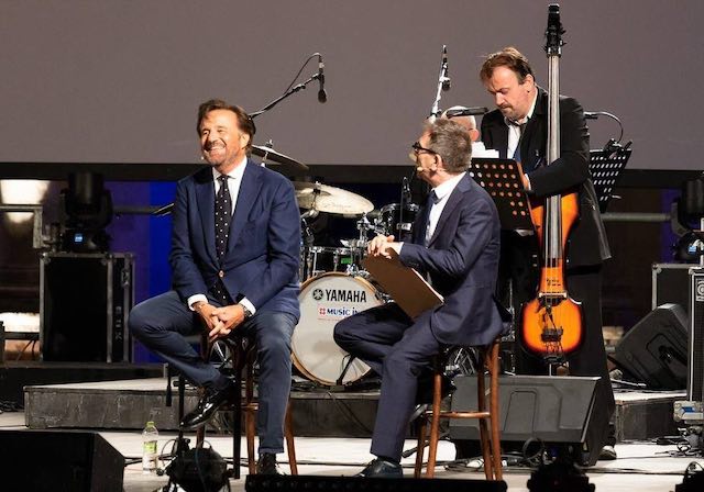 "Christian racconta Christian De Sica" al Teatro Mancinelli con Pino Strabioli