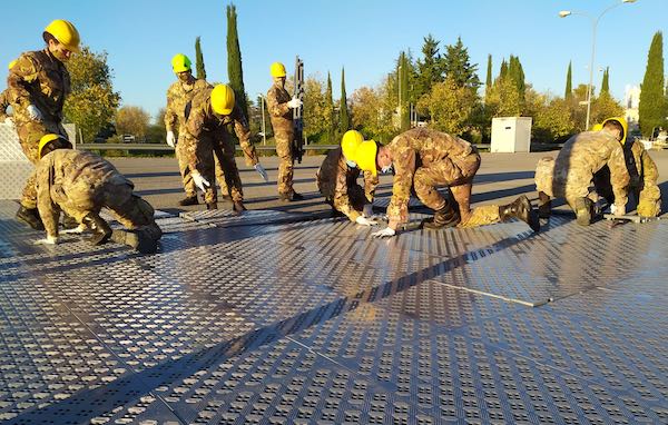 Covid-19, arriva l'Esercito. Ospedale da campo in allestimento al S.Maria della Misericordia