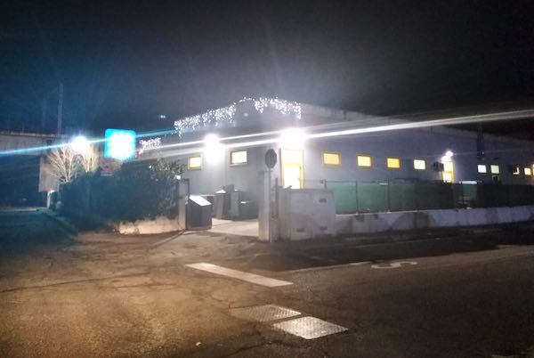 Fanno saltare la cassaforte dell'Eurospin e si danno alla fuga con il bottino