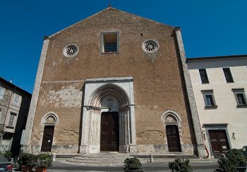 Serve una targa in Piazza Febei. Una delle più importanti piazze cittadine priva d'insegna toponomastica