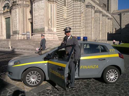 La Guardia di Finanza incontra i cittadini all'Unitre