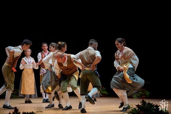 Folklore, un "patto" per la tutela dei gruppi. Richiesta una legge regionale ad hoc