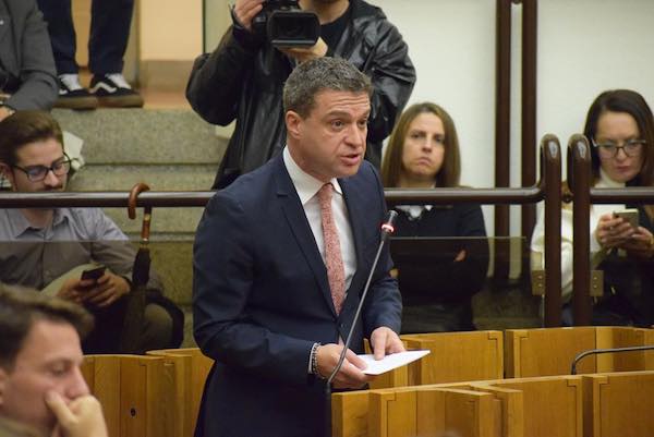 "La Regione alzi il livello di attenzione sulla Cassa di Risparmio di Orvieto"
