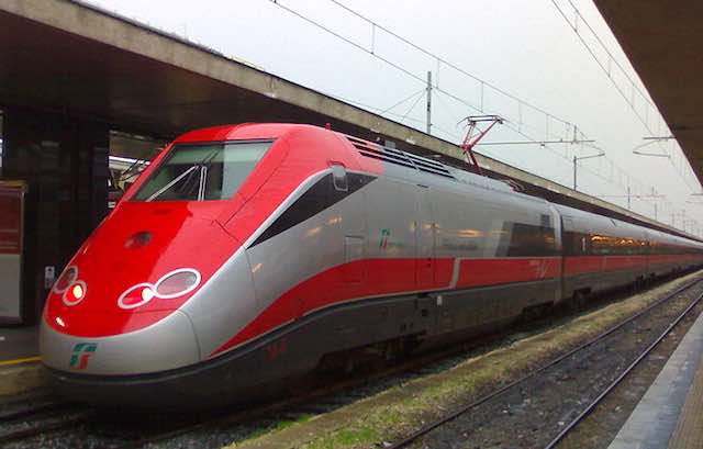 Riparte il Freccia Rossa Perugia-Milano-Torino. Successiva fermata a Terontola