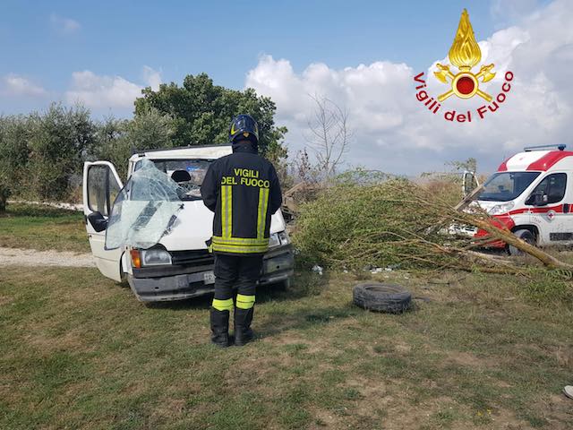 Incidente stradale a Ospedaletto, ferita una persona