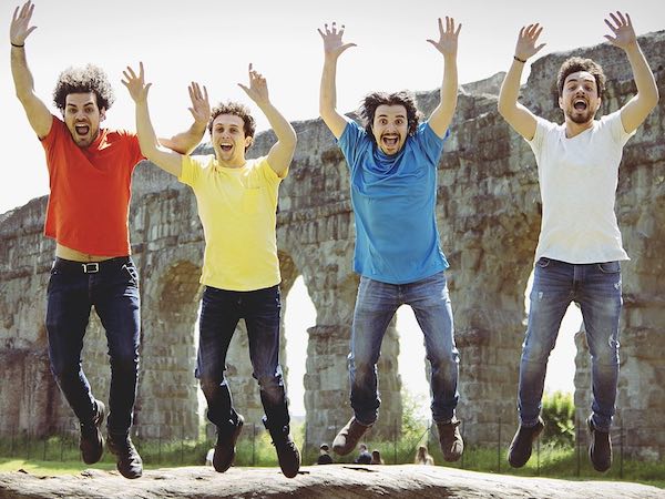 I Pezzi di Nerd tornano al Teatro Bianconi con "Genitori in affitto"