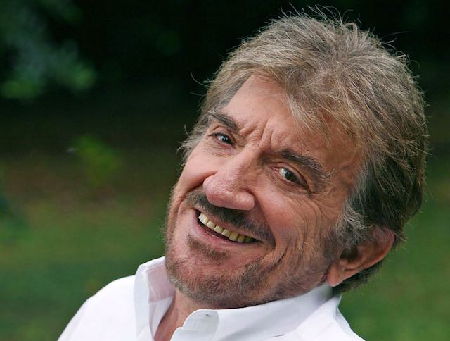 Il contributo di Gigi Proietti sul Teatro Verdi. "Io sarei per il recupero dell'originale"