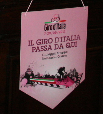 La due giorni del Giro d'Italia 2011 sulla Rupe. Grande lavoro del comitato di Tappa