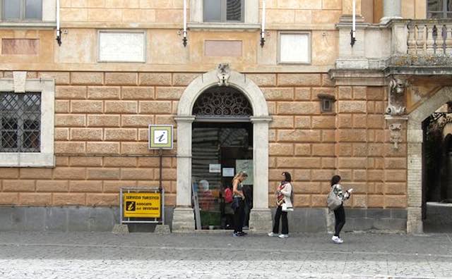 Nuovo orario per il Servizio di Informazioni e Accoglienza Turistica di Piazza Duomo