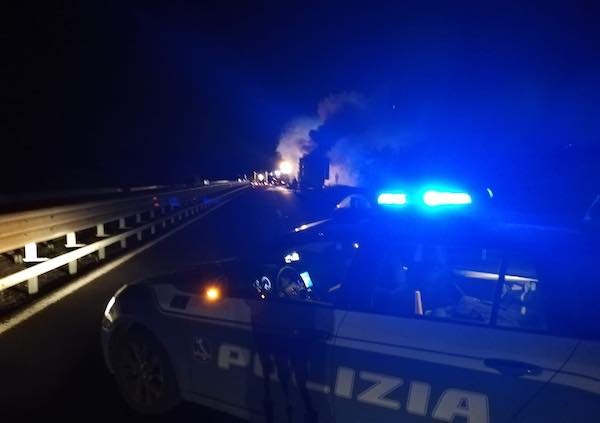 A1, a fuoco un tir adibito al trasporto alimentare tra Orvieto e Fabro