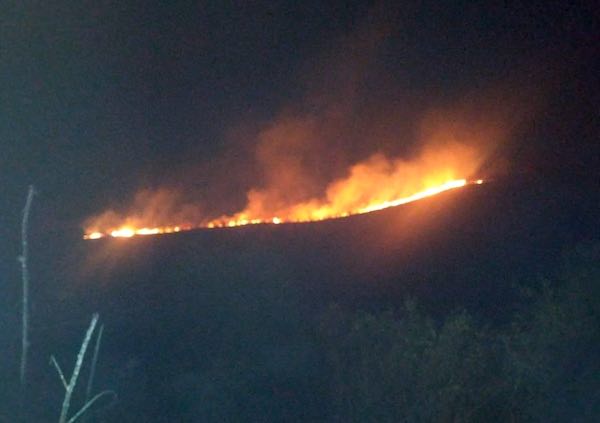 Incendio notturno a Trevinano. "Grazie a chi ha agito con tempestività"