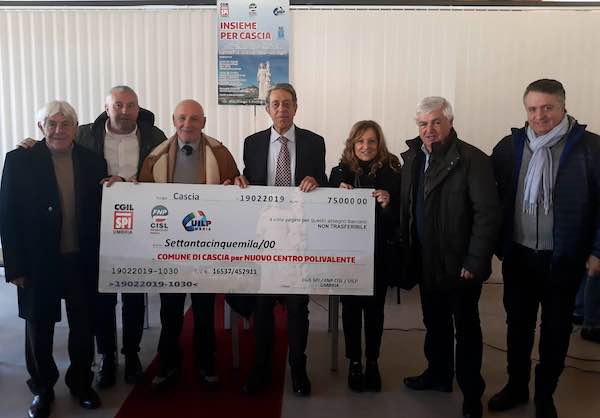I 75.000 euro dei pensionati di Cgil, Cisl e Uil serviranno per completare il nuovo centro polifunzionale