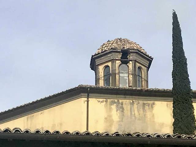 Al Cimitero, peggiorano le condizioni del lanternino della Chiesa di San Lorenzo in Vineis